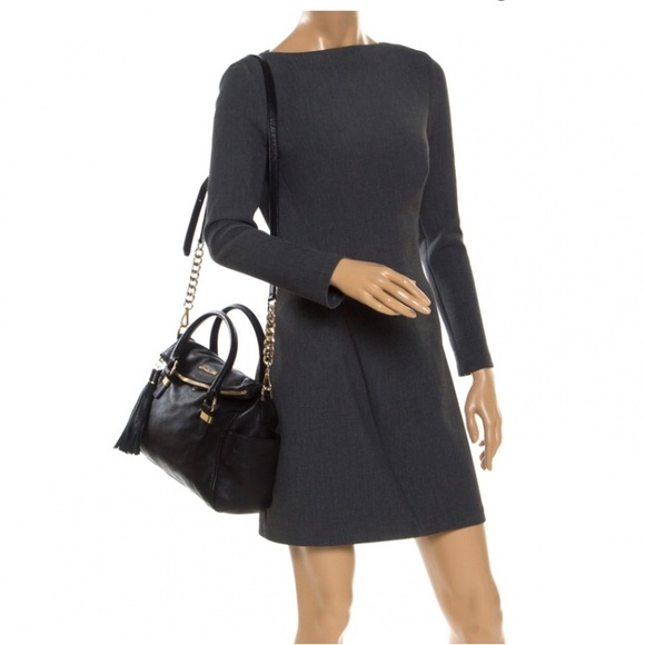 Michael Kors Black Leather Bedford Tassel Shoulder Bag - Picture 4 of 9